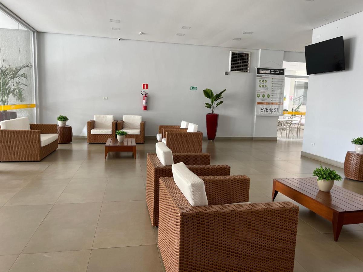 Everest Flat Service Caldas Novas Bagian luar foto